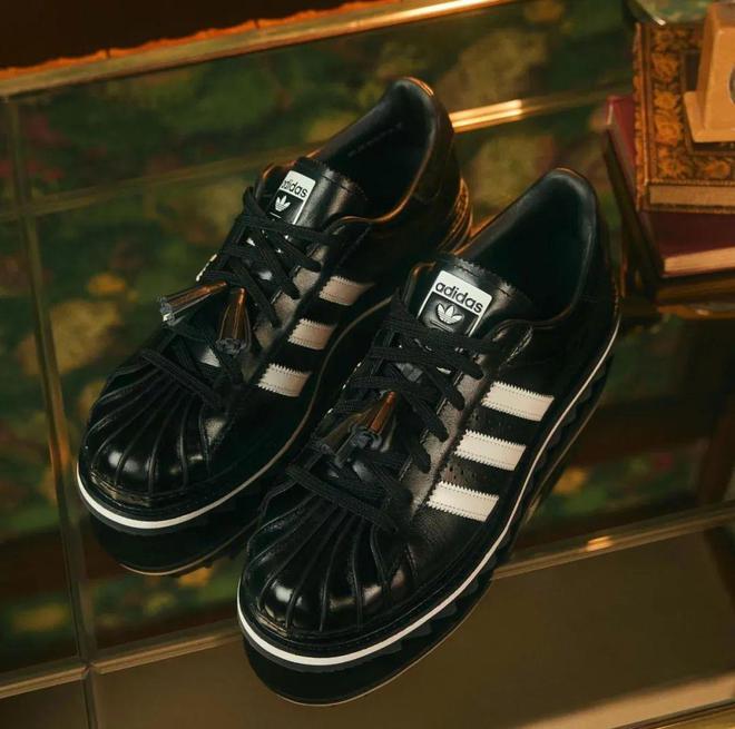 力股”SNEAKERS值得关注！！！球王会网页版极致黑才够帅！这4双“潜(图1)