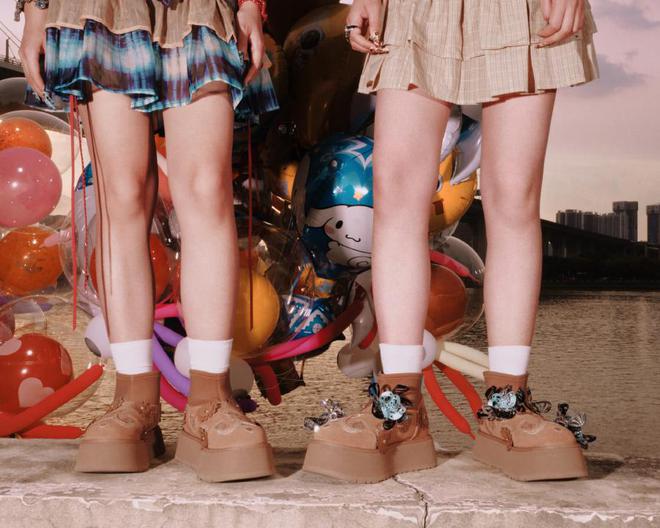 雪地靴、SUICOKE 和 Midorikawa 再造怪兽鞋球王会首页每周鞋报：UGG 和 YUEQI QI 带来牛仔风(图4)