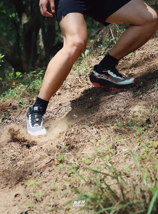 X PRO 解锁山野竞速新体验精英跑山唯快不破！FUGA E(图8)