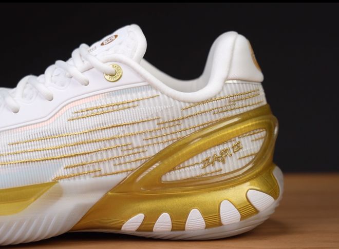 战篮球鞋 年度TOP榜单2025 XCin 实(图10)